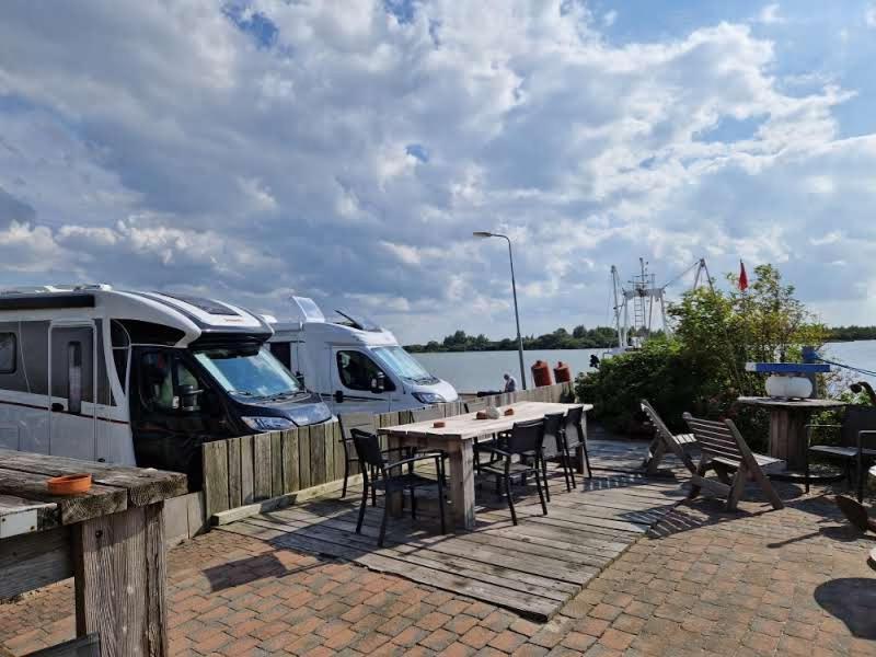 Slaaphuisjes Lauwersmeerplezier! Lauwersoog Exterior foto